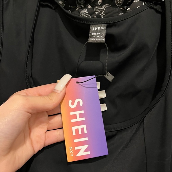 Cut Out Bodysuit - Picture 3 of 3